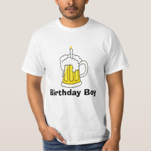 Camiseta del muchacho del cumpleaños de la taza de