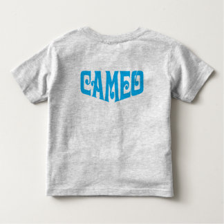 Camiseta del niño con el logotipo azul del camafeo