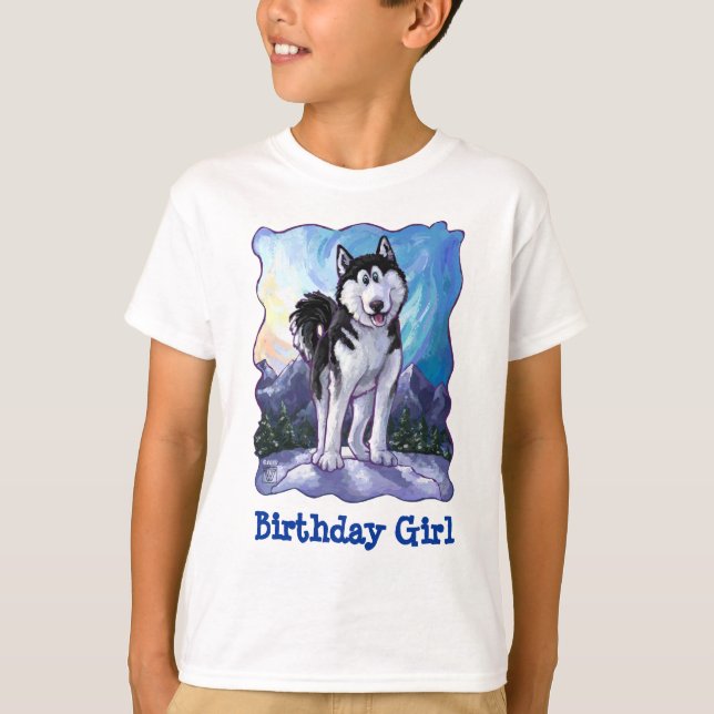 Camiseta delantera y trasera del chica fornido (Anverso)