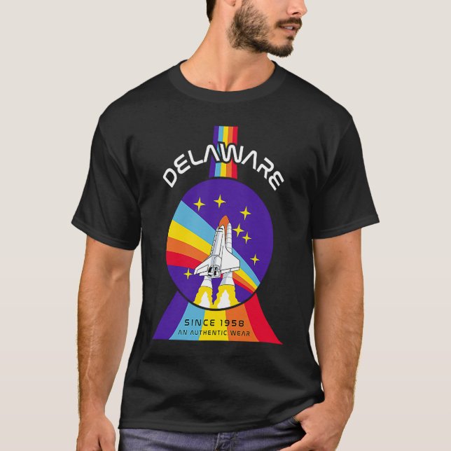 Camiseta Delaware Outer Space Astronaut (Anverso)