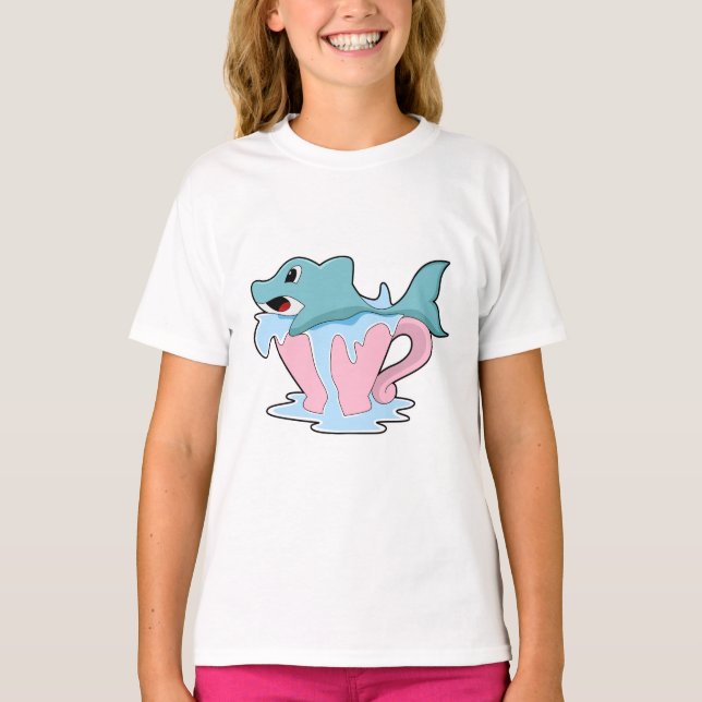 Camiseta Delfín con una copa de agua. PNG (Anverso)