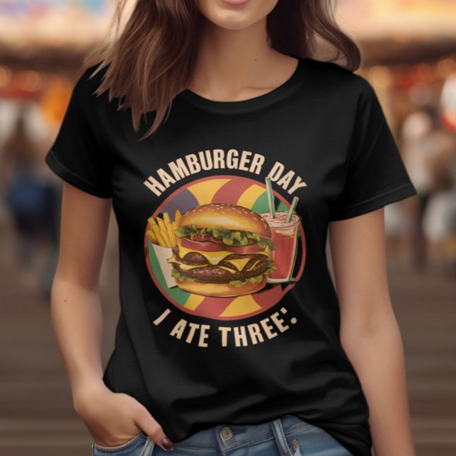 Camiseta Delicias saladas: hamburguesa, bolas y bebida (Subido por el creador)
