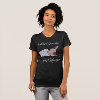 Camiseta Demure y Mindful. También un mapache.
