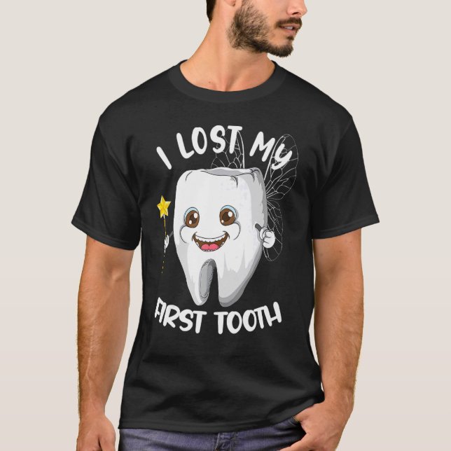 Camiseta Dentista Perdí Mi Primera Práctica Dental Diente Z (Anverso)