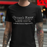 Camiseta Departamento de Ciencia Personalizado Razor de Occ<br><div class="desc">El Razor de Occam es un principio de resolución de problemas científicos que significa simplemente que la explicación más simple suele ser la correcta. Entre las hipótesis que compiten entre sí, se debe seleccionar la que tenga menos supuestos. Este sería un buen regalo científico para alguien a quien le gustan...</div>