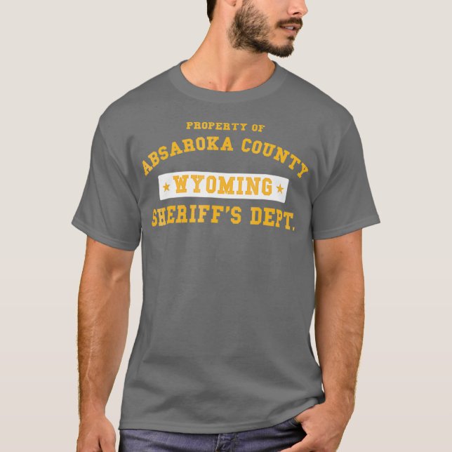 Camiseta Departamento de Sheriffs del condado de Absaroka (Anverso)