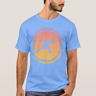 Camiseta Deportes de esgrima vintage retro cerca esgrimista