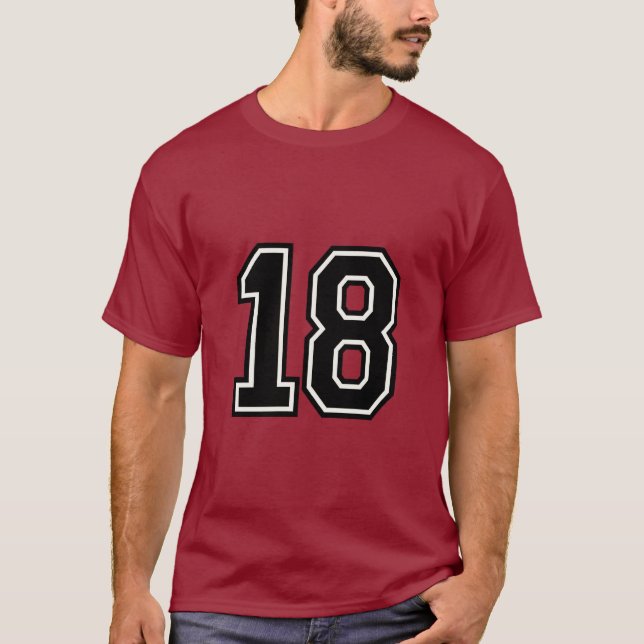 Camiseta deportiva universitaria número 18 | 18 cu (Anverso)