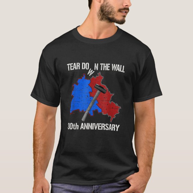 Camiseta Derribando el muro Berlín 30º aniversario de Alema (Anverso)