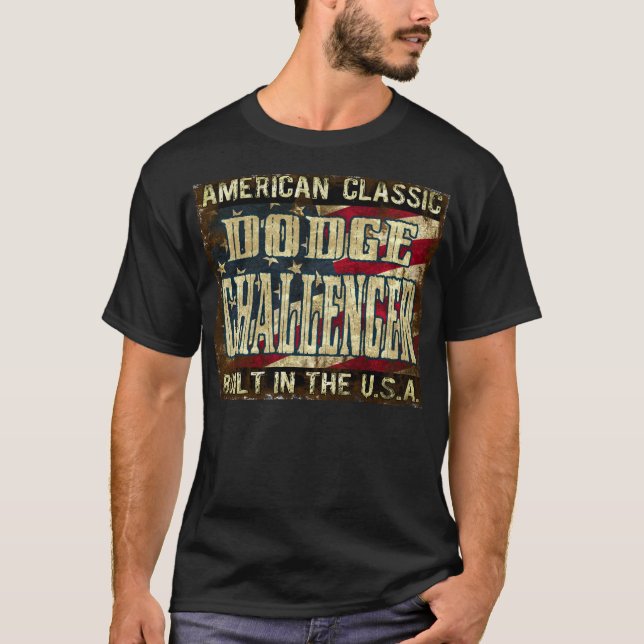 Camiseta Desafiador de Dodge - coche clásico construido en (Anverso)