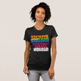 Camiseta desagradable de la mujer