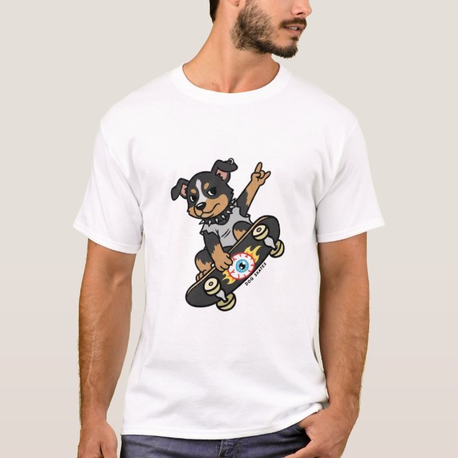 Camiseta Desata la Actitud con "Dog Skates"  (Anverso)