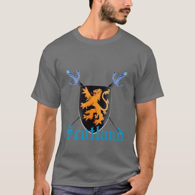 Camiseta desenfrenada de las espadas de la cruz (Anverso)