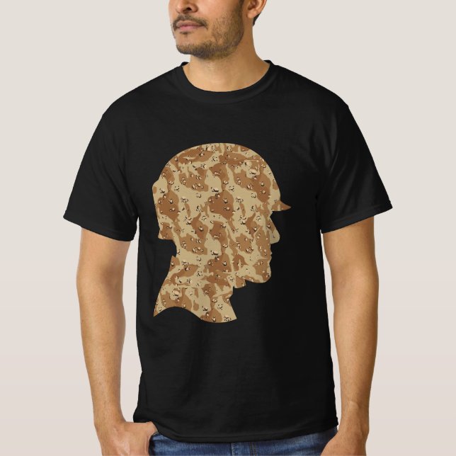 Camiseta Desert Camouflage Soldier with Helmet (Anverso)