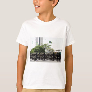 Camiseta Desfile_Armado_Brasileño