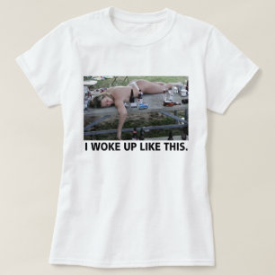 CAMISETA DESPERTÉ COMO ESTO. BEBIDO