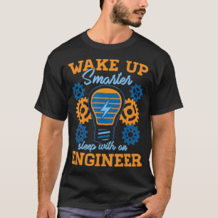 Camiseta Despierta con más inteligencia y un ingeniero dive