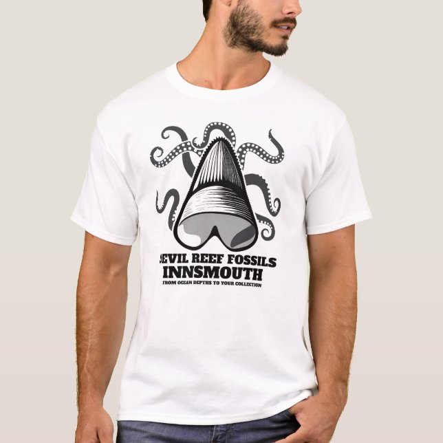 Camiseta Devil Reef Sharm Teeth Trader Innsmouth (Anverso)