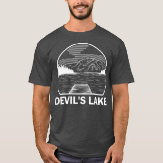 Camiseta DEVILS LAKE WISCONSIN Funny Fishing Camping Gift