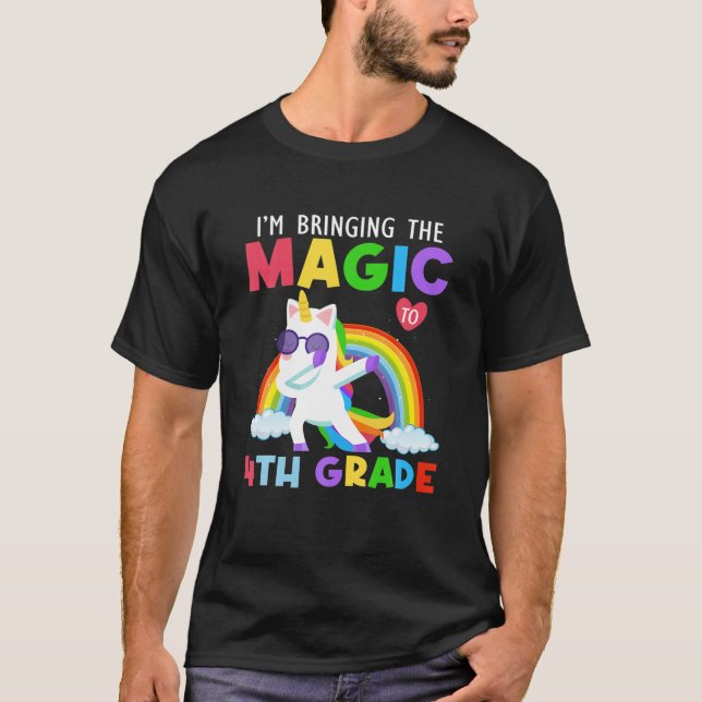 Camiseta Devolver La Magia A Los Chicas De Cuarto Grado Uni (Anverso)
