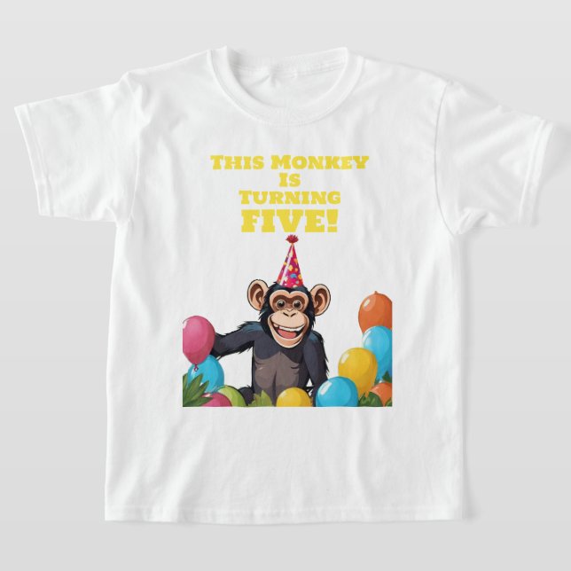 Camiseta Día de cumpleaños de la jungla salvaje de Chimpanz (Distribución)