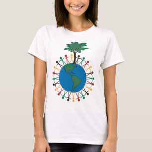 Camiseta Día de la Tierra con las figuras y el árbol -