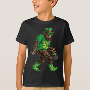 Camiseta Día de San Patricio Bigfoot Verde Divertido Sasqua