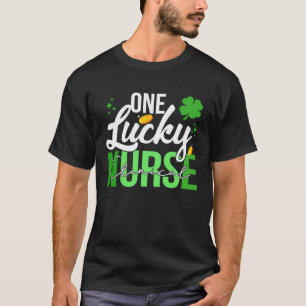 Camiseta Día de San Patricio Enfermera Clínica Una Enfermer