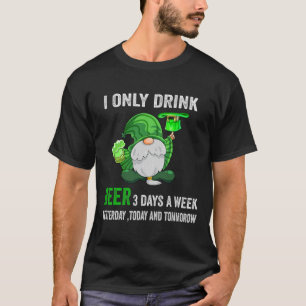Camiseta Día de San Patricio Solo Bebí Cerveza 3 Días A La 