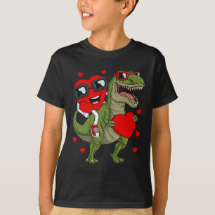Camiseta Día de San Valentín Corazón montando Dinosaurio T 