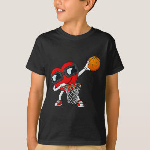 Camiseta Día de San Valentín Dabbing Heart Holding A Basket