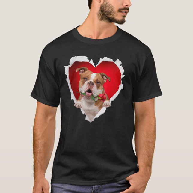 Camiseta Día de San Valentín de corazón Rosa perro Bulldog  (Anverso)