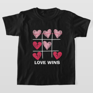 Camiseta Día de San Valentín Tic-Tac-Toe El Amor Gana
