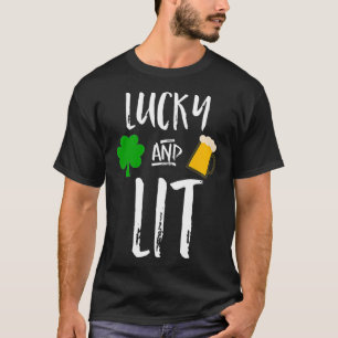 Camiseta Día de Santo Domingo con suerte y bebida iluminad