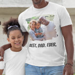 Camiseta Día del Padre Famoso de la Familia del Personaliza<br><div class="desc">Crea tu camiseta personalizada de regalo del Día del Padre con tu foto y texto personalizado.</div>
