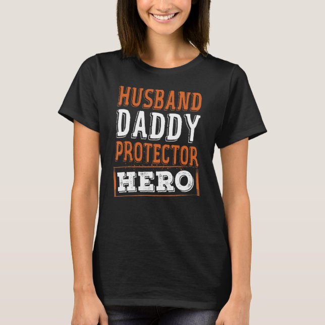 Camiseta Día del padre: Héroe de papá, marido de mujer (Anverso)