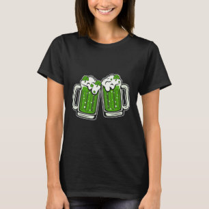 Camiseta Día divertido de San Patricio bebiendo trébol irla