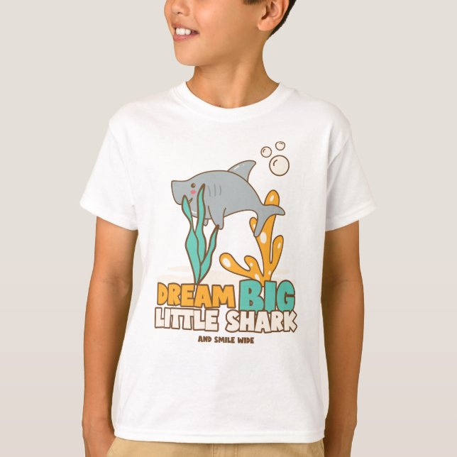 Camiseta Día Mundial de los Animales - Dream Big Little Sha (Anverso)