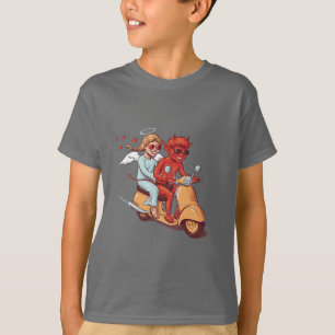 Camiseta Diablo y Ángel Adorable en un Scooter