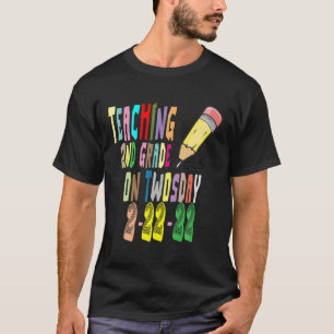 Camiseta Días 2022, Enseñando Segundo Grado El Día 2-22-2