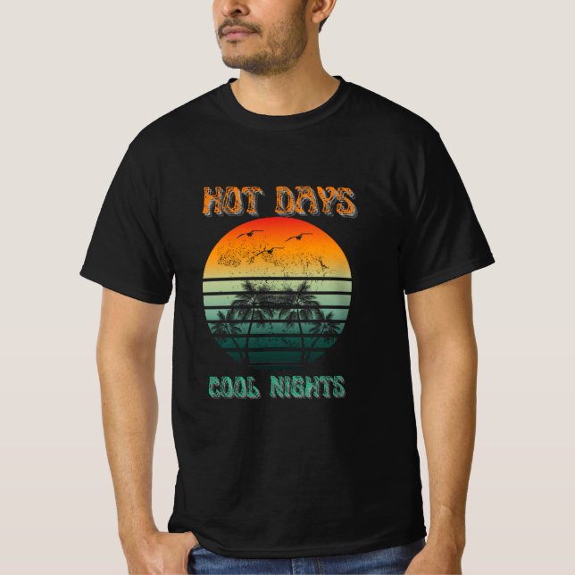 Camiseta Días Calientes Noches de Guay:Camiseta Retro Sunse (Anverso)