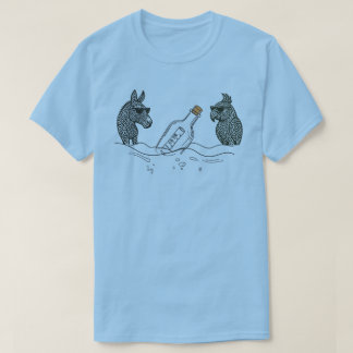 Camiseta Dibs & Parrot con una botella de licor