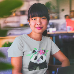 Camiseta Dibujo de Acuarela Panda Lindo Corona Floral