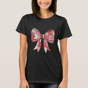 Camiseta Dibujo de lazo de cinta de patchwork rosa rojo rom