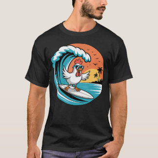 Camiseta Dibujo divertido de pollo en una tabla de surf en 