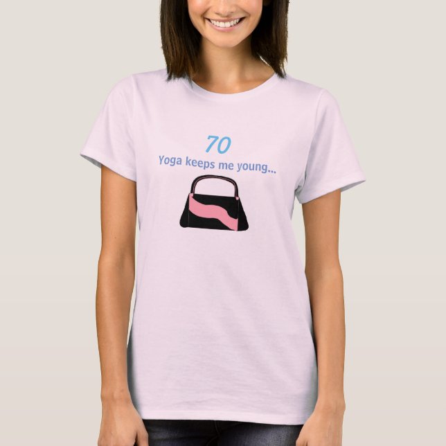Camiseta Dicho de Yoga para Cumpleaños 70 (Anverso)