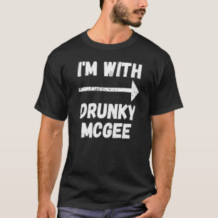 Camiseta Diez de Pareja Graciosa Estoy Con Mcgee Borracho
