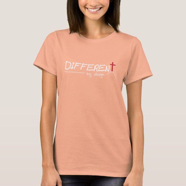 Camiseta Diferente por diseño (Anverso)