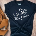 Camiseta Dijimos Que Nueva Orleans Es Graciosa Bachelorette<br><div class="desc">Un diseño moderno para la fiesta de bodas o para una soltera. Las palabras rápidas" Dijimos Nueva Orleans" en un tee negro, tiene corazón y seguramente será notado. Destino de la fiesta de la soltera... .New Orleans, se puede llevar para la cena de ensayo, y junto con tu fiesta de...</div>