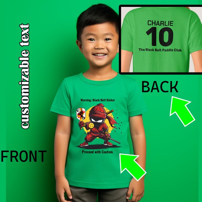 Camiseta Dinker del cinturón negro (Funny Black Belt pickleball ninja with custom text on both sides)